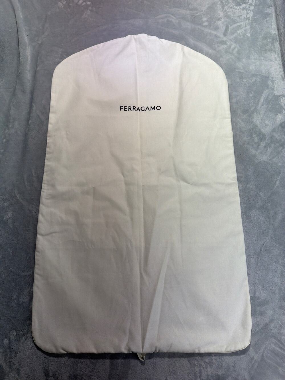 Authentic Ferragamo Luxury White Canvas Zippered Suit Garment Bag Cover
